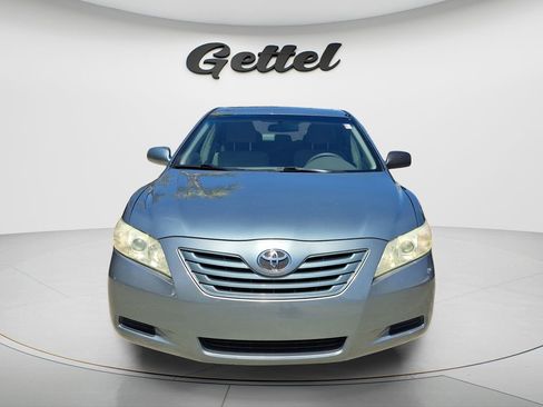 Used 2009 Toyota Camry LE image 2