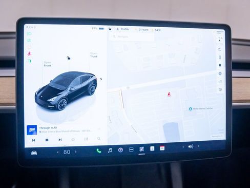 Used 2024 Tesla Model Y Long Range image 20