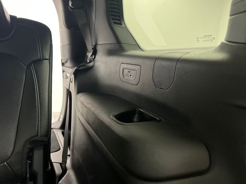 Used 2024 Jeep Grand Cherokee L Limited w/ Luxury Tech Group II image 36