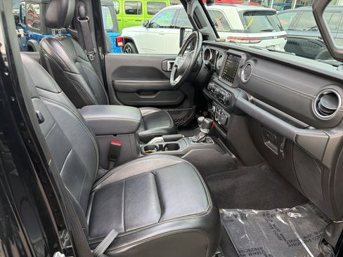 Certified 2022 Jeep Wrangler Unlimited Sahara 4xe w/ Cold Weather Group image 20