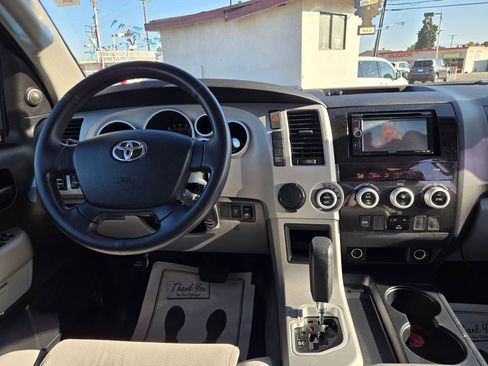 Used 2008 Toyota Sequoia SR5 image 21