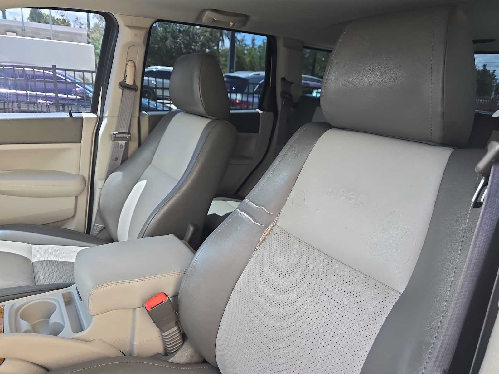 Used 2008 Jeep Grand Cherokee Limited w/ Trailer Tow Group IV RWD image 13
