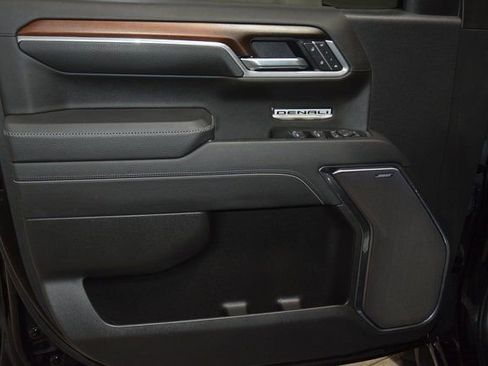 Used 2025 GMC Sierra 1500 Denali w/ Denali Reserve Package image 45