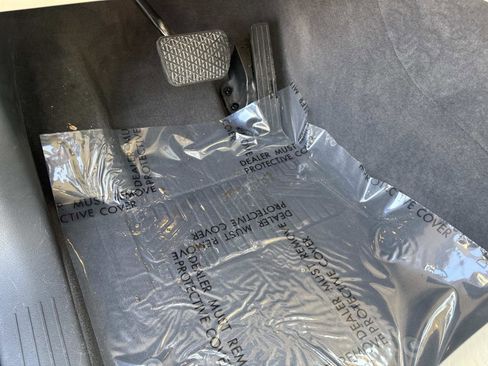 Used 2020 Mercedes-Benz GLS 450 4MATIC image 18