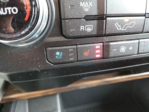 Used 2019 Ford F150 Lariat w/ Equipment Group 502A Luxury image 7