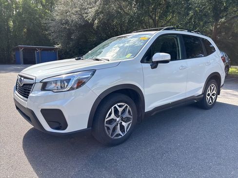 Used 2019 Subaru Forester Premium w/ All-Weather Package AWD/4WD image 22