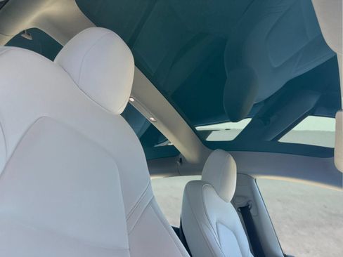 Used 2022 Tesla Model 3 Long Range AWD/4WD image 16