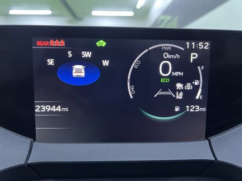 Used 2024 Toyota Prius Limited FWD image 16