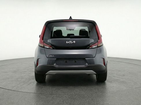 Used 2025 Kia Soul LX w/ LX Technology Package image 7