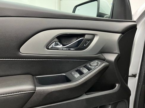 Used 2022 Chevrolet Traverse LT w/ LPO, Floor Liner Package image 17
