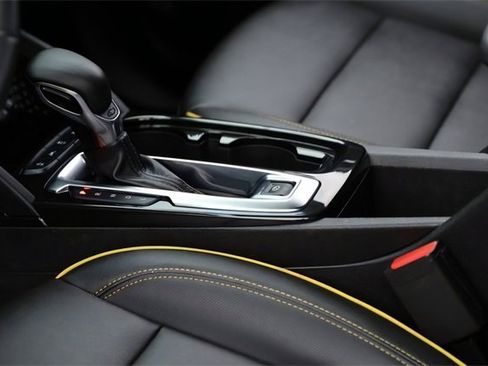 Used 2025 Chevrolet TrailBlazer ACTIV w/ Convenience Package image 12