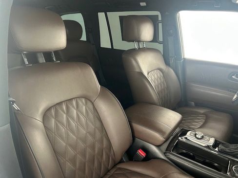 Used 2023 Nissan Armada Platinum w/ Captain's Chairs Package AWD/4WD image 9