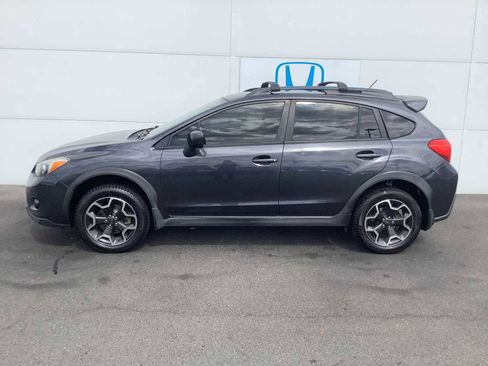 Used 2013 Subaru Crosstrek 2.0i Limited w/ Popular Pkg 2 AWD/4WD image 3