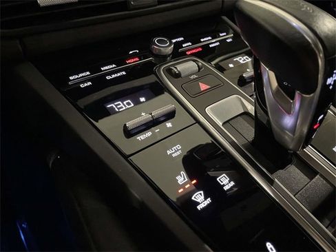Used 2023 Porsche Cayenne Turbo S image 31