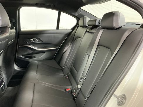 Certified 2025 BMW 330i Sedan w/ Convenience Package RWD image 26
