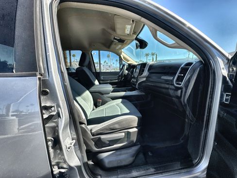 Used 2019 RAM 2500 Big Horn image 29