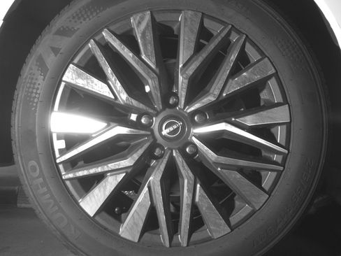 Used 2025 Nissan Altima 2.5 SV image 15