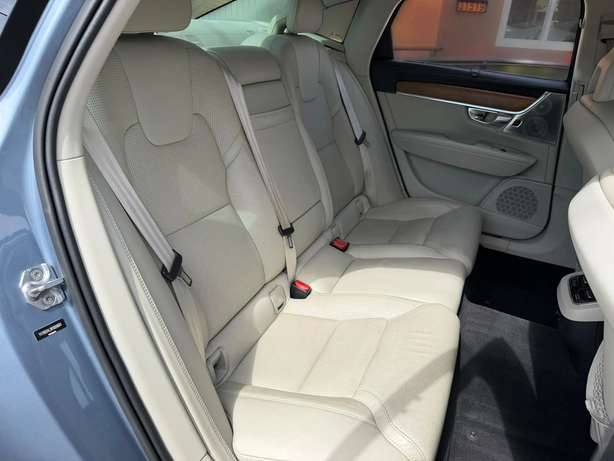 Used 2017 Volvo S90 T5 Inscription w/ Vision Package FWD image 23