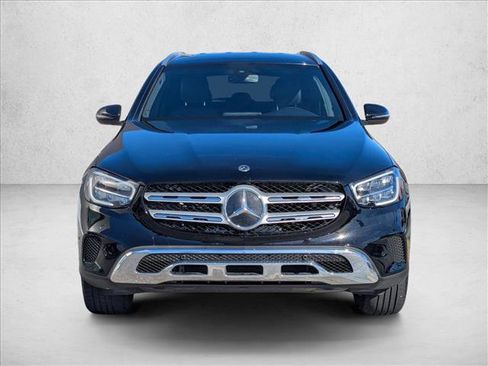Used 2021 Mercedes-Benz GLC 300 image 2