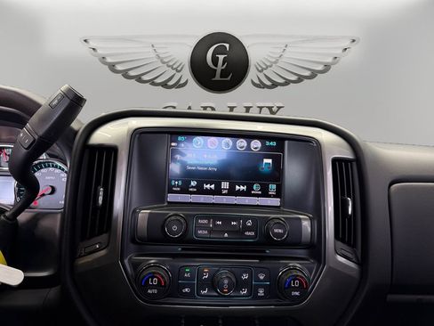 Used 2018 Chevrolet Silverado 1500 LT w/ LT Eassist Package RWD image 21