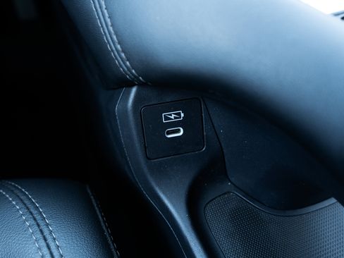 Certified 2025 Honda HR-V EX-L image 29