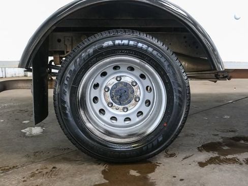 Used 2023 Ford Transit 350 DRW RWD image 14