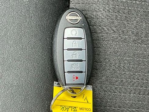 Used 2025 Nissan Altima 2.5 SV FWD image 31
