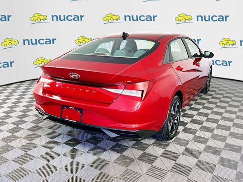 Used 2023 Hyundai Elantra SEL w/ Convenience Package FWD image 7