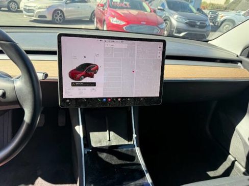 Used 2019 Tesla Model 3 Long Range RWD image 12