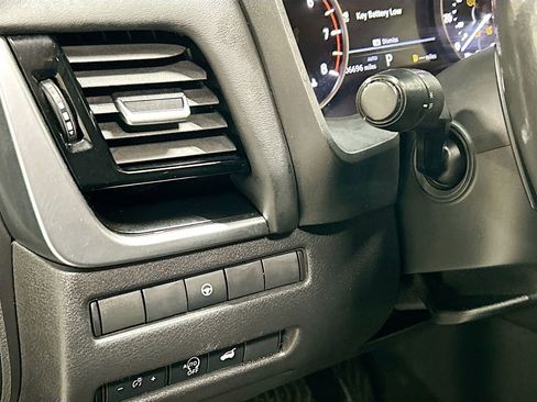 Used 2023 Nissan Rogue SL w/ SL Premium Package image 10