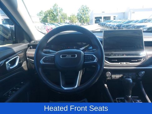Used 2022 Jeep Compass Trailhawk w/ Trailhawk Convenience Group AWD/4WD image 10