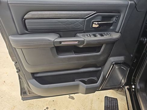 New 2026 RAM 3500 Limited image 10