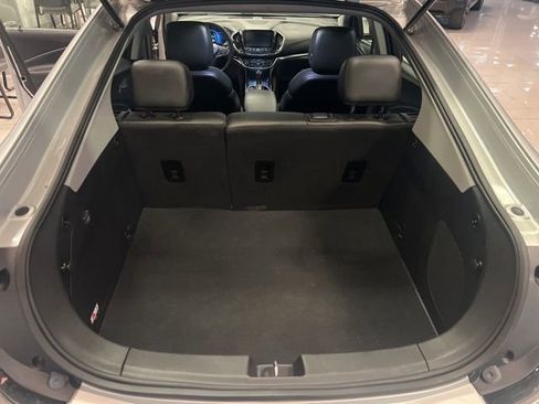 Used 2018 Chevrolet Volt Premier FWD image 25