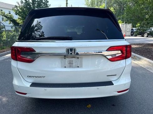 Used 2018 Honda Odyssey Touring image 14