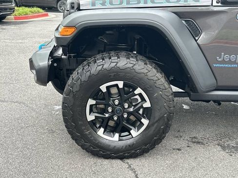 Certified 2025 Jeep Wrangler Unlimited Rubicon 4xe w/ Safety Group AWD/4WD image 11