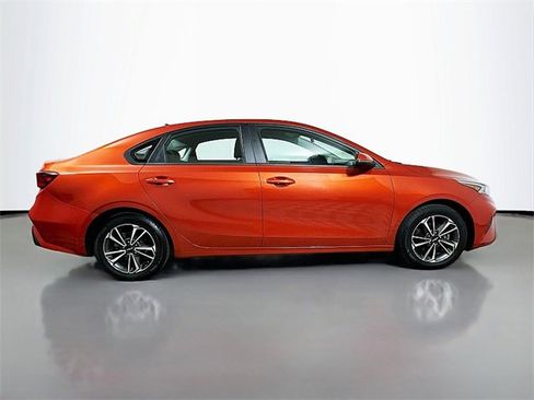 Used 2023 Kia Forte LXS w/ LXS Technology Package image 8