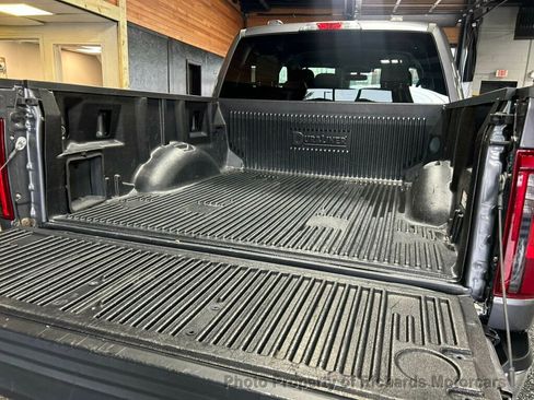 Used 2024 Ford F150 XLT AWD/4WD image 12