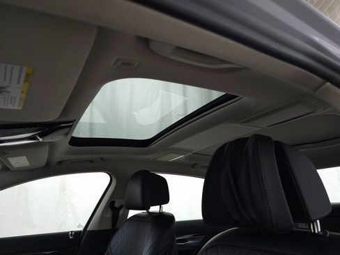 Used 2020 BMW 750i xDrive image 19