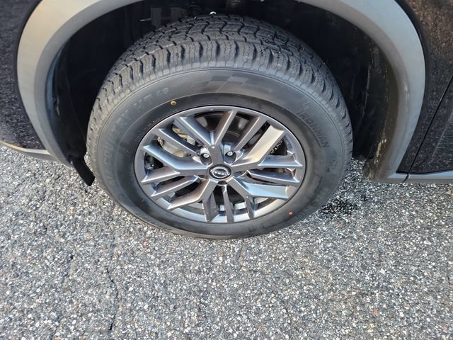 Used 2024 Nissan Rogue S AWD/4WD image 5