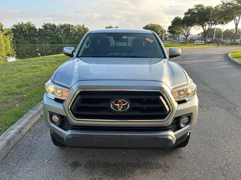 Used 2021 Toyota Tacoma SR5 RWD image 8