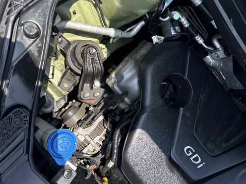 Used 2013 Kia Soul FWD image 22