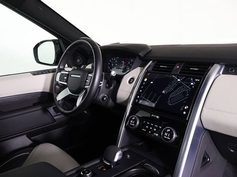 Used 2022 Land Rover Discovery HSE R-Dynamic image 29