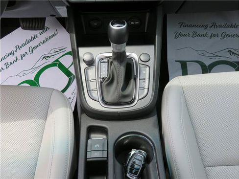Used 2023 Hyundai Kona Limited w/ Cargo Package FWD image 8