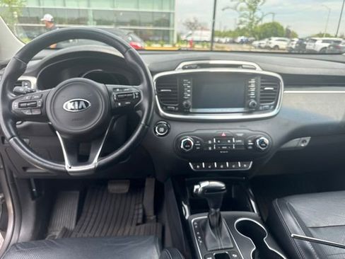 Used 2017 Kia Sorento SX AWD/4WD image 18