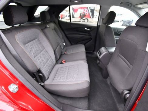 Used 2024 Chevrolet Equinox LT AWD/4WD image 18