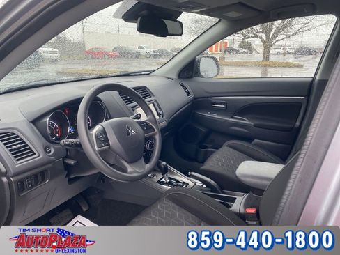 Used 2025 Mitsubishi Outlander Sport ES image 19
