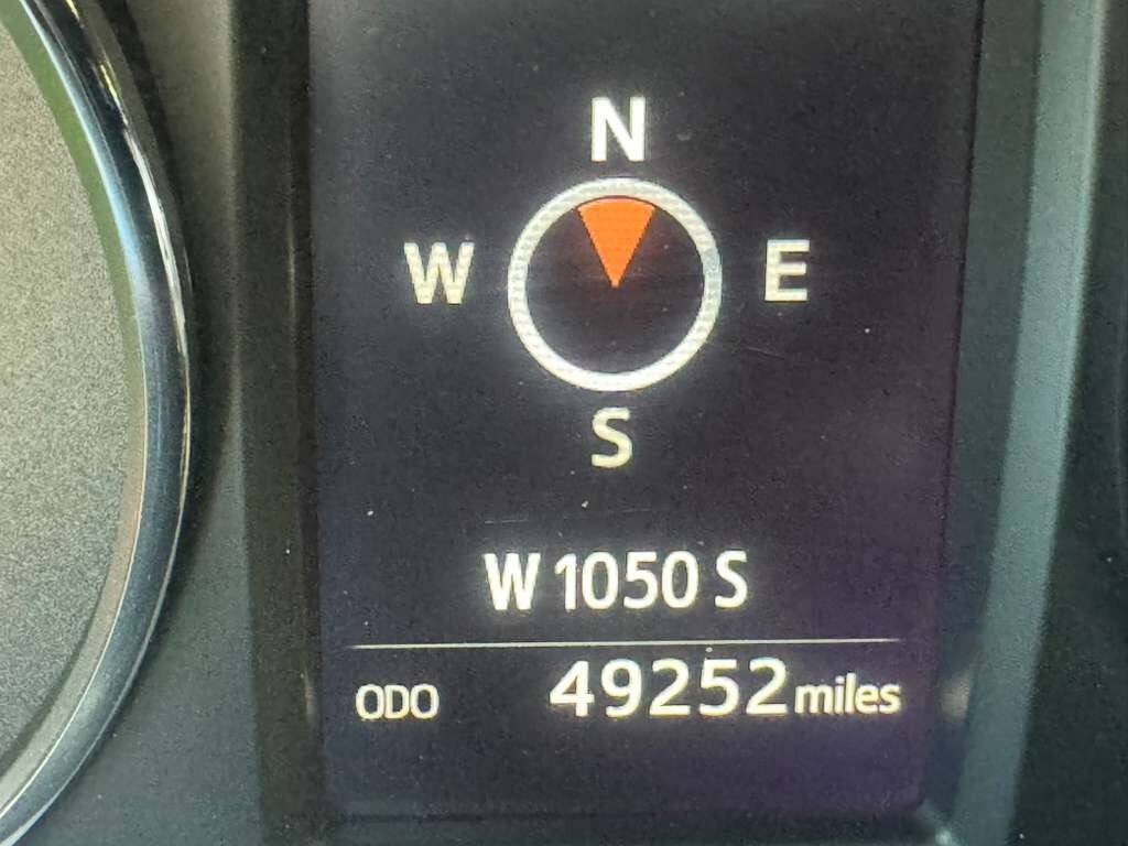 Used 2018 Toyota RAV4 XLE AWD/4WD image 13