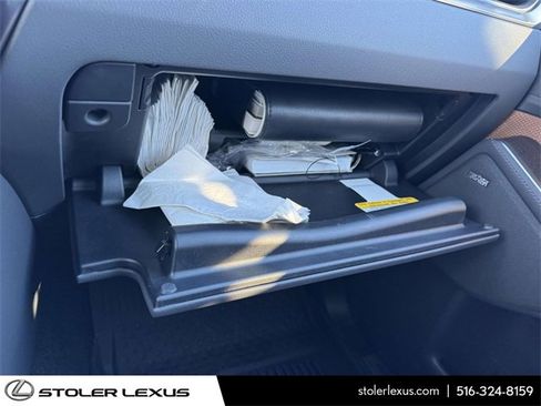 Used 2024 Lexus GX 550 image 40