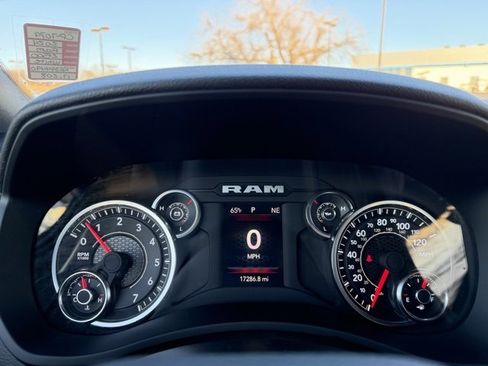 Used 2024 RAM 2500 Big Horn w/ Bed Utility Group image 20