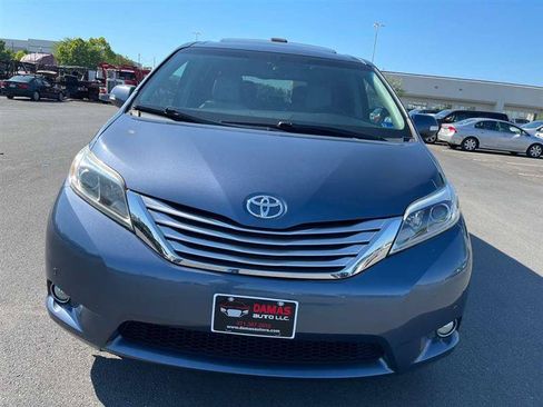 Used 2016 Toyota Sienna Limited Premium AWD/4WD image 5
